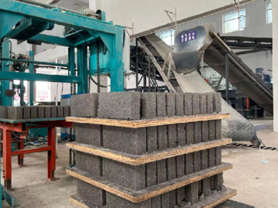 果洛瑪多:垃圾無(wú)害化處理設(shè)施建設(shè)項(xiàng)目實(shí)現(xiàn)“變廢為寶”